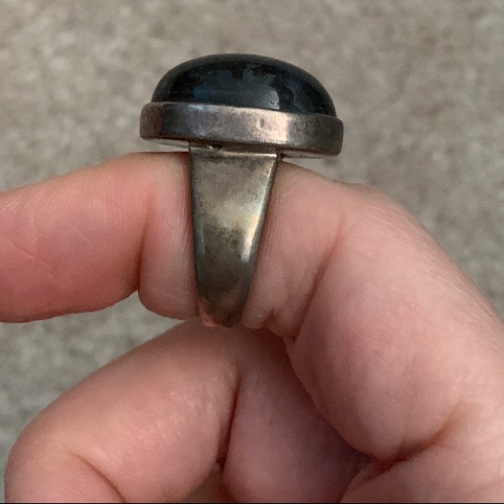 Mesmerizing Labradorite & Silver Ring - image 3